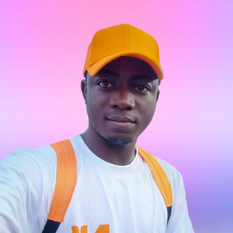 Photo de M. Noël Adanlao